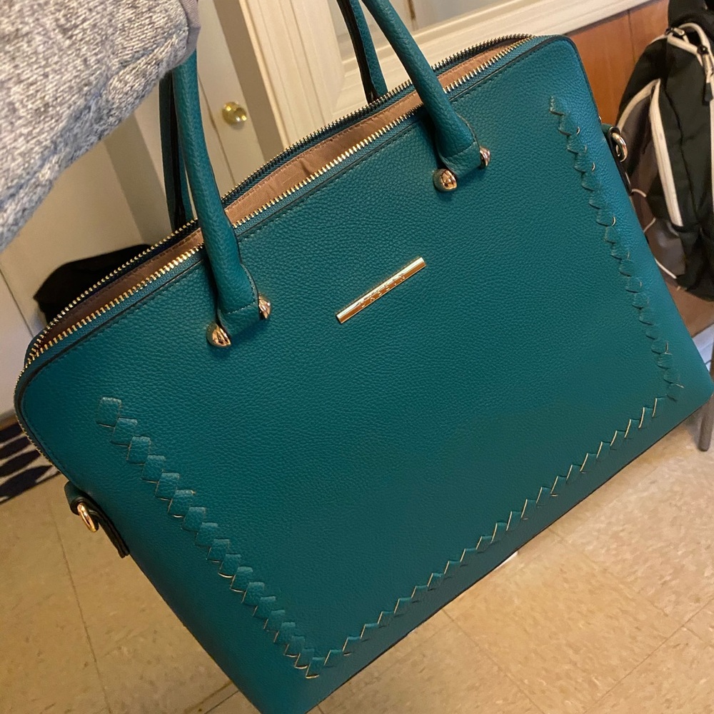 Spring / summer teal purse